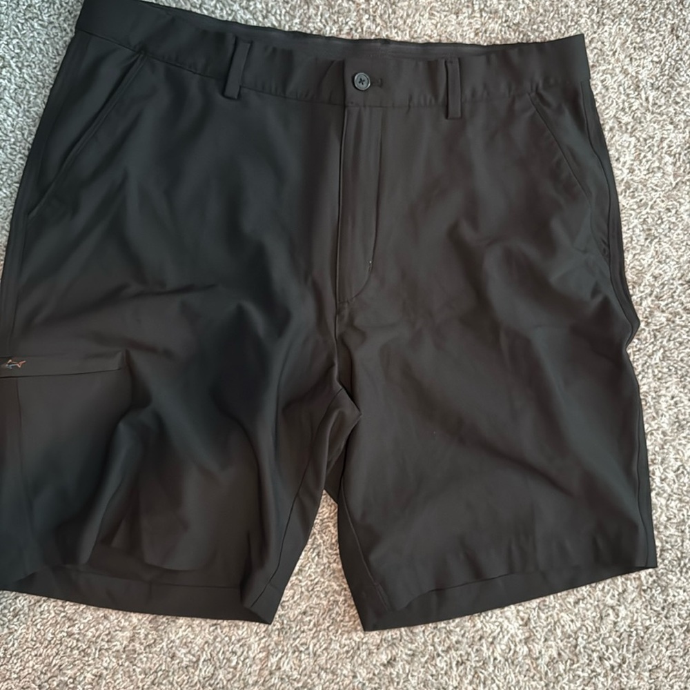 Greg Norman men’s size 36 shorts Black